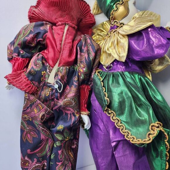 2x Porcelain Music Dolls 16.5" wind up musical dolls - Picture 6 of 7